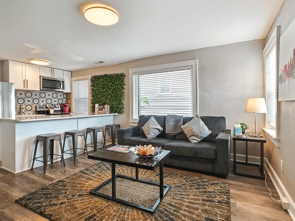 Heart Of Westport 1Br Βίλα Κάνσας Σίτι Εξωτερικό φωτογραφία